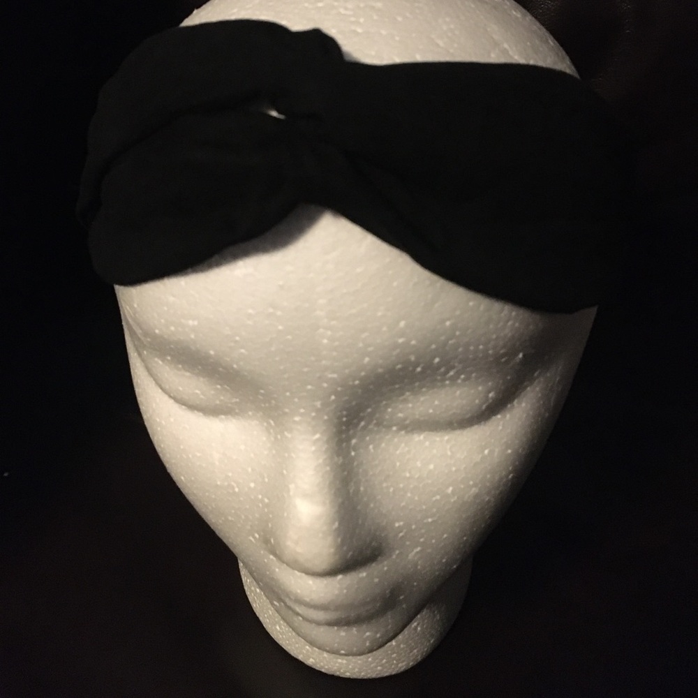Black Suede Material Twist Headband